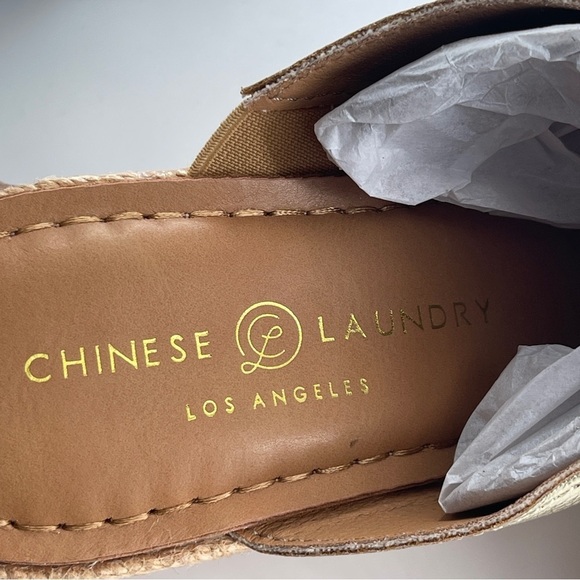 Chinese Laundry Next Door Wedge Sandal in Light Gold Metallic - Picture 4 of 5